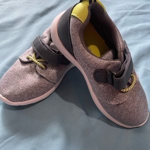 Toddler sneakers